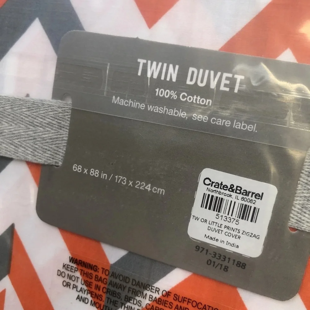 Crate & Barrel Kids zig zag Patterned Orange and Gray cotton duvet